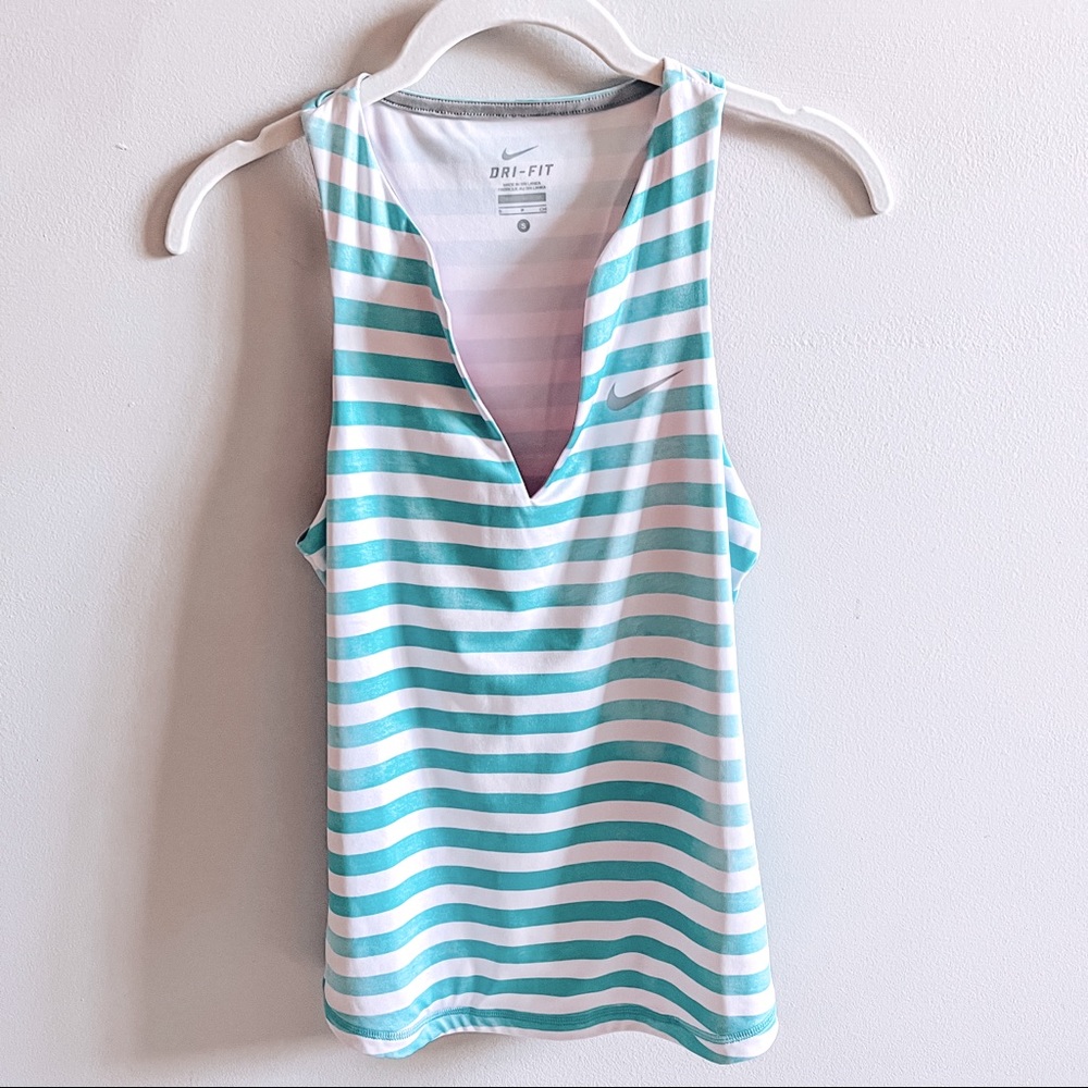 Nike tennis tank